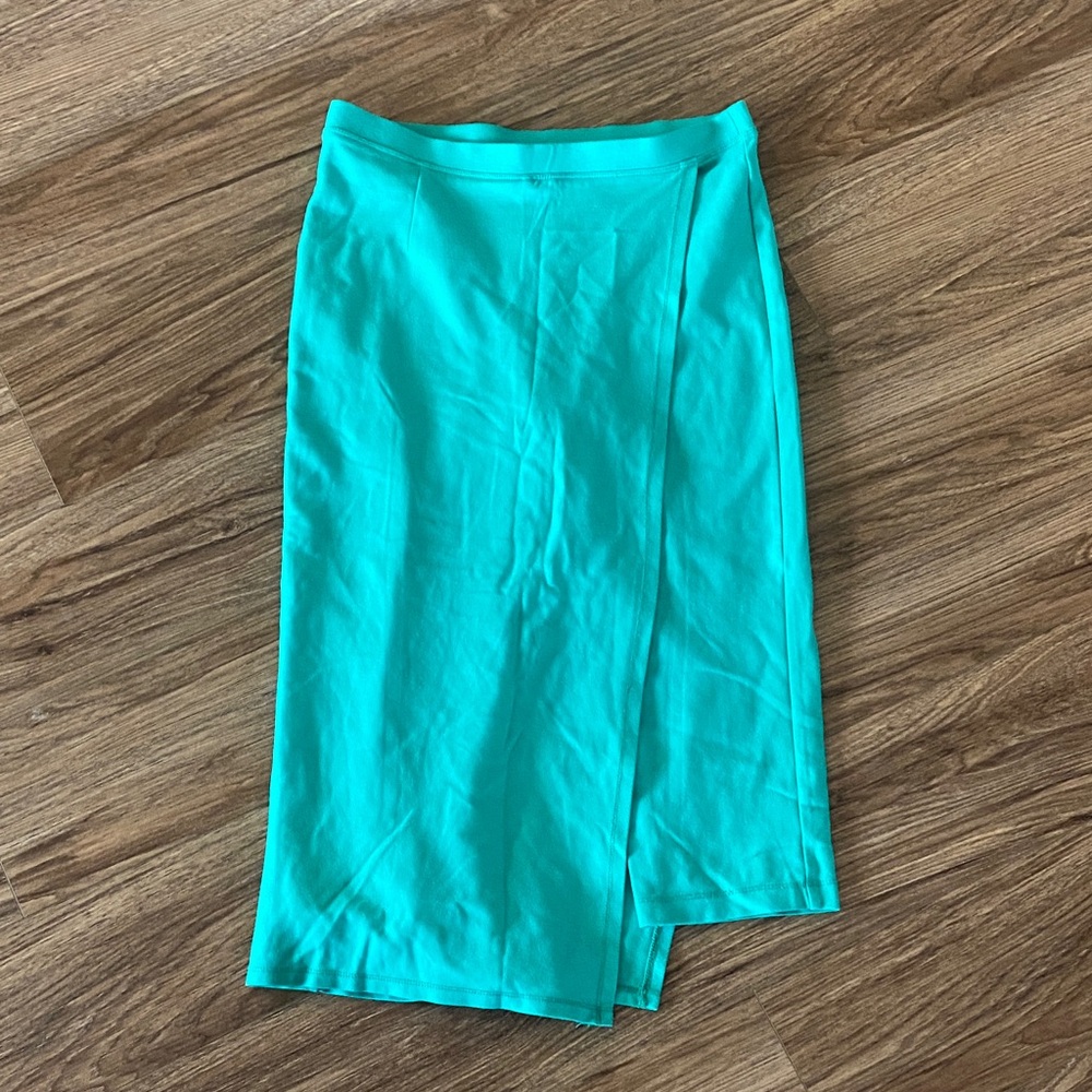 Betabrand Sassiest Crop Pant Green Skirt Overlay Size M.